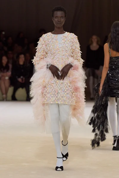 Look 44
